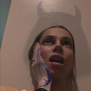 Meet your Posher, Alethea